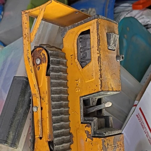 Tonka 1:16 Pressed Steel Yellow Black Dozer Construction Vehicle