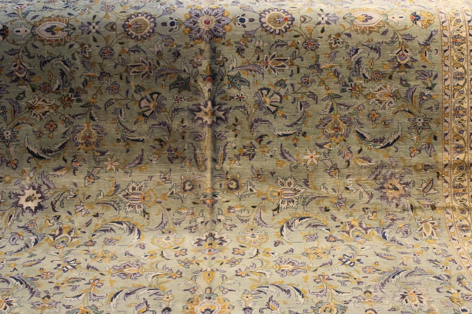 Antigua alfombra oriental Tabris 9' x 13' hecha a mano alrededor de 1930 color apagado estresado  Foto 3 de 4