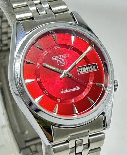 Vintage Seiko 5 Red Dial Day-Date Automatic Movement No.7009A Men Wrist Watch
