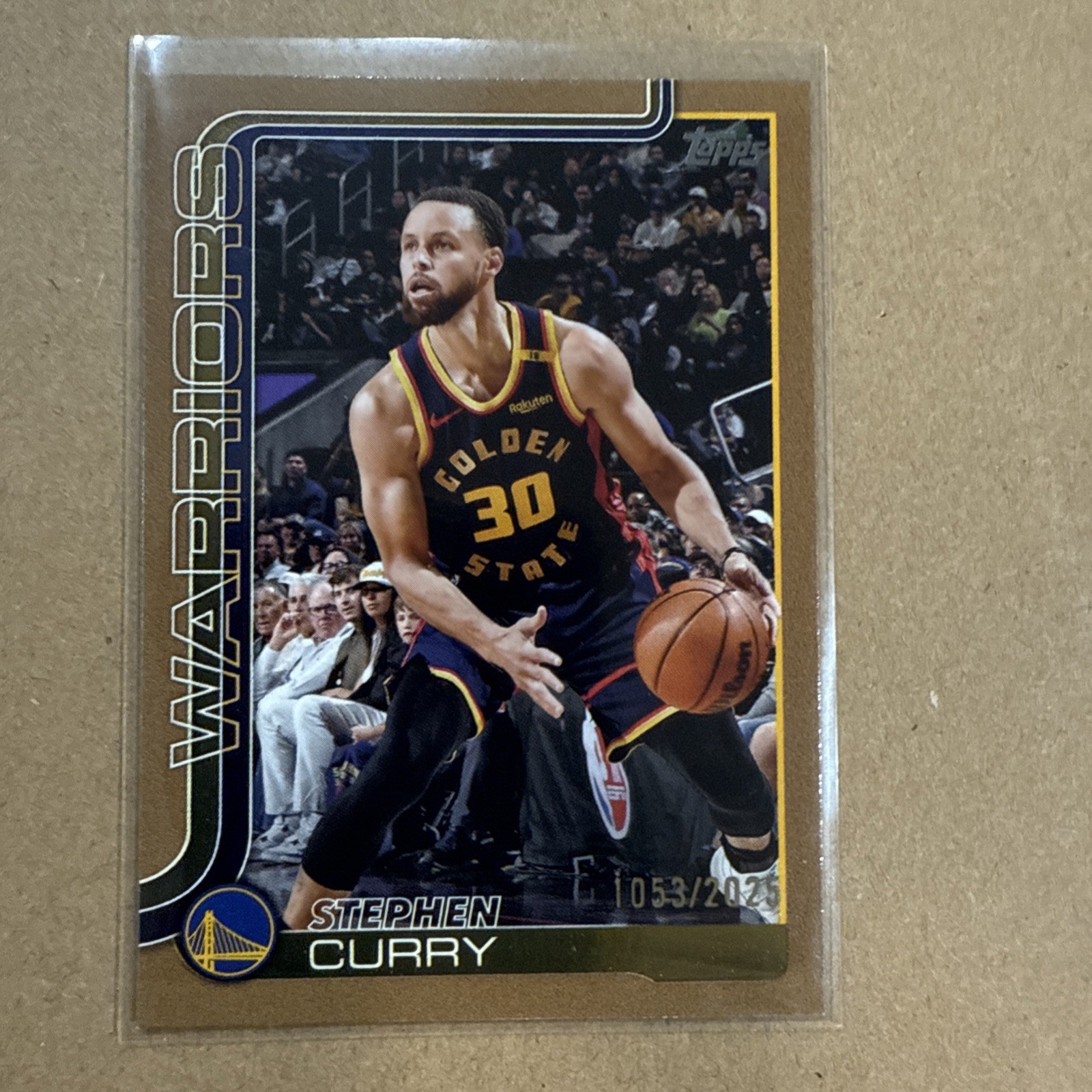 2025-26 TOPPS "GOLD" STEPHEN CURRY #135 #D 0991/2025 NM-MT!! WARRIORS