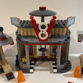 LEGO Cars: Flo's V8 Cafe (8487) 100% complete with instructions  No Box *READ*