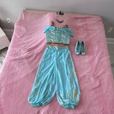 Disney Store Jasmine Costume Set Size 13 and shoes size 2/3
