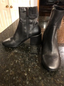 lillian heel boot
