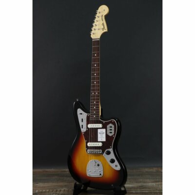 Fender  Made in Japan Traditional 60s Jaguar Rosewood Fingerboard 3-Color Sunbur