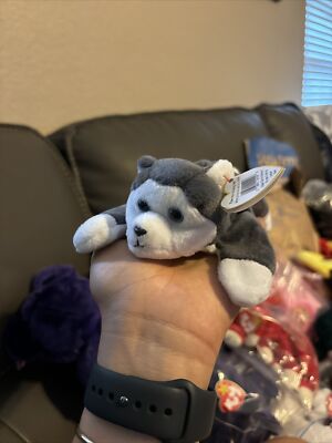 TY Nanook the Husky Beanie Baby RARE, PVC pellets 1996 First Release