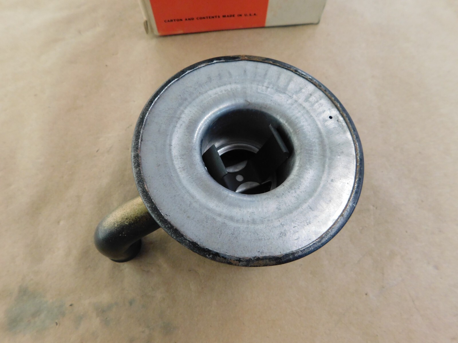 NOS OEM Ford 1964 Push On Oil Cap Truck Galaxie Mustang 1965 1966 1967