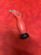 VINTAGE CARPET UTILITY BOX CUTTER KNIFE  (t55)