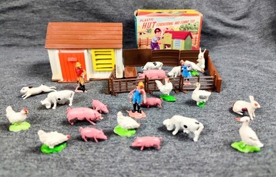 VTG 1960's Plastic Hut Educational & Funny Toy Build Your Own Hut