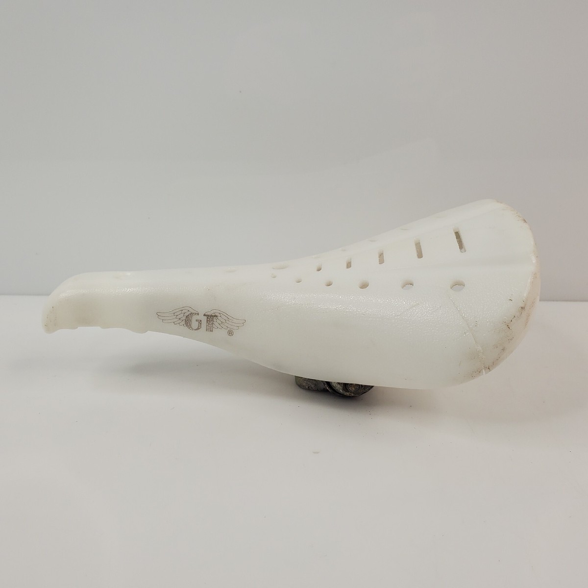 Vintage Viscount 2123 GT BMX Freetyle Seat Saddle White HTF | eBay
