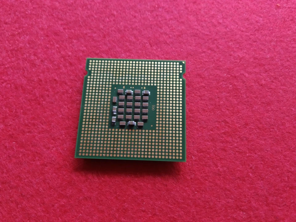 INTEL PENTIUM 4  3,06 GHz LGA 775 1MB CACHE  BUS A 533MHz 64BITS HYPERTREADING - Imagen 2 de 4