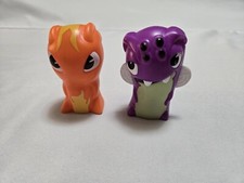Lote de 2 - 2015 Burger King Slugterra NARANJA y PÚRPURA Figura Juguetes Solo