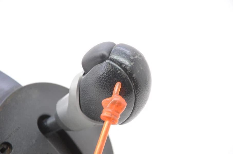 Nissan 370Z Roadster 2009-2010 palanca de cambios de transmisión automática con perilla Foto 2 de 4