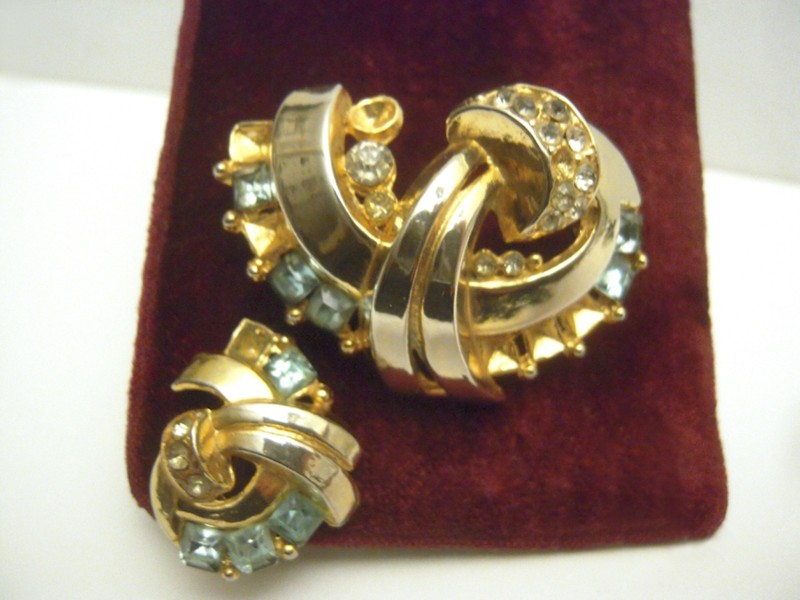 VINTAGE LISNER RETRO GOLDTONE RHINESTONE PIN + 1 EARRING FOR REPAIR/PARTS