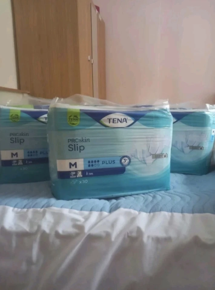 Almohadillas para incontinencia medianas Tena Proskin Slip Plus (x3 paquetes de 30) NUEVAS - Imagen 1 de 1