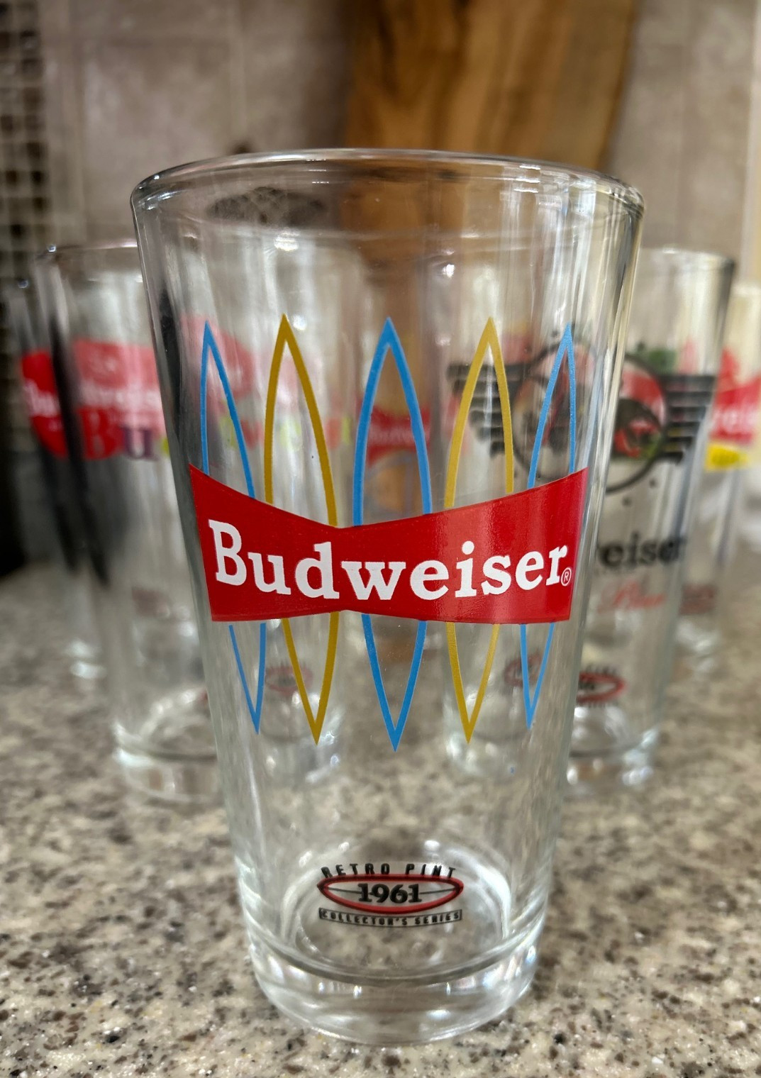 Budweiser~Retro~Pint Glasses~Gift Set~8 Glasses image 8