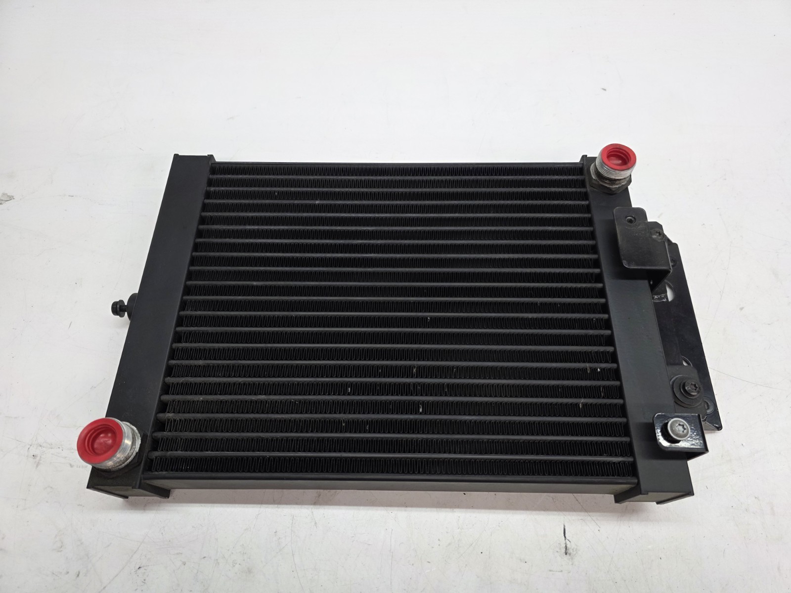 LAMBORGHINI AVENTADOR LP700 LP770 SVJ ENGINE OIL COOLER OEM 07M117021C