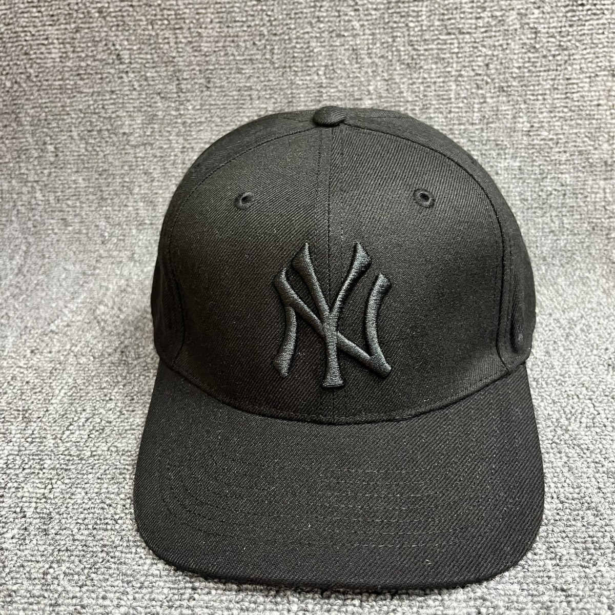 New York Yankees '47 Clean Up Adjustable Hat Black Cap