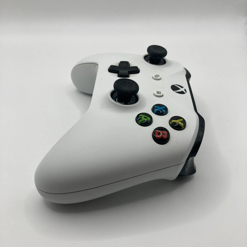 Controller XBOX ONE Microsoft bianco usato FUNZIONANTE con carica esterna - Immagine 4 di 4