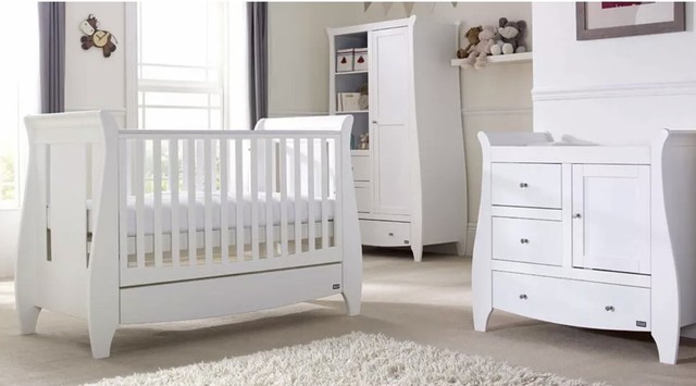 cotbed and changer set