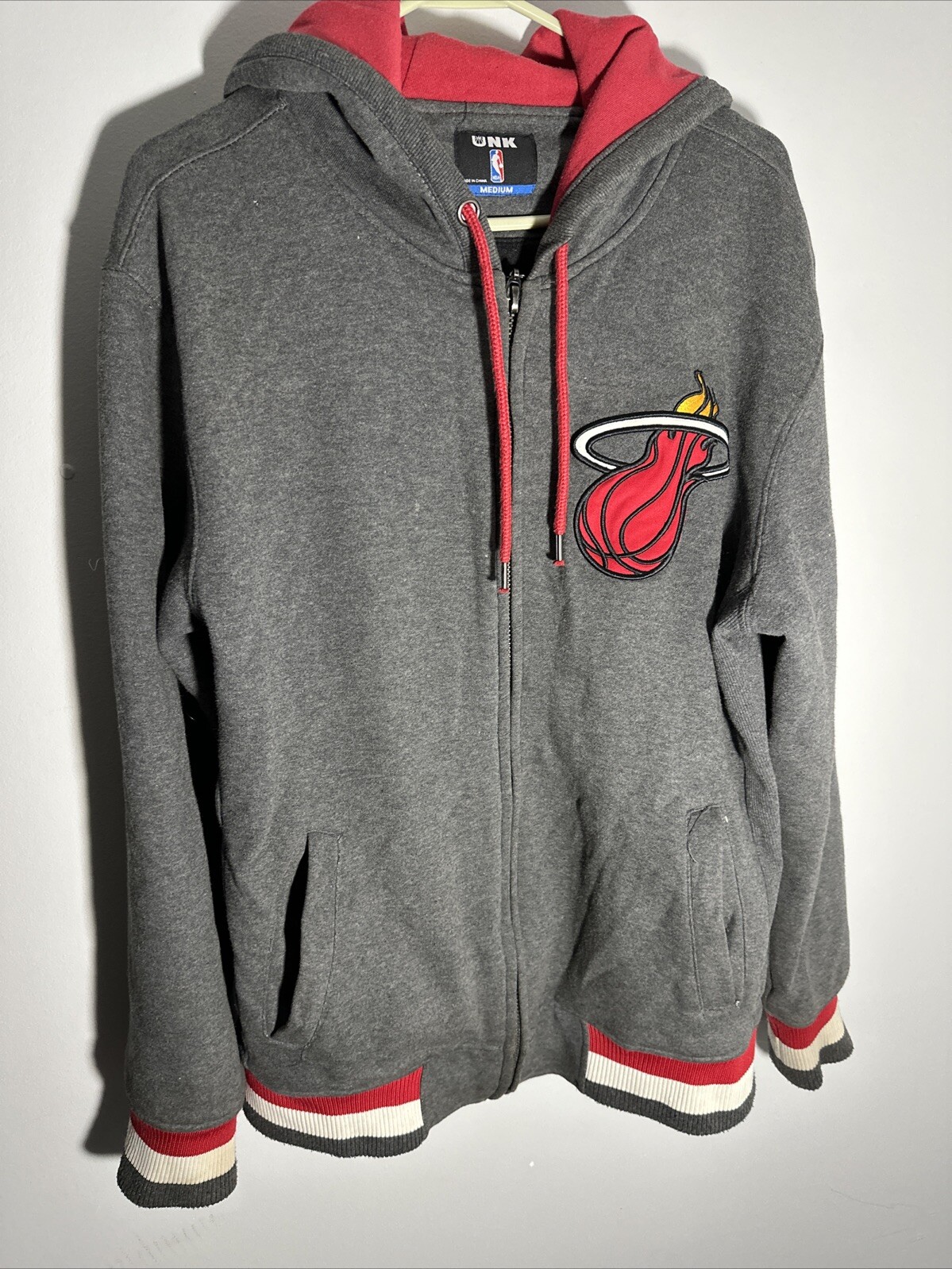 UNK NBA Miami Heat Gray Basketball ZipUp Men Jacket Size M