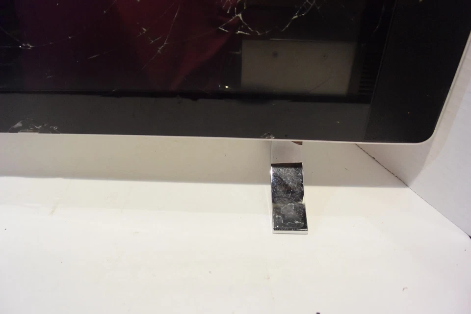 HP ENVY 24 All in One PC (Intel Core i5 6th Gen) - Parts/Repair AS IS - Image 4 of 4