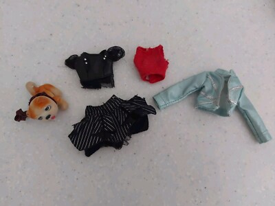 Bratz Pretty N Punk Yasmin Outfit & Ozzy the Dog. Kleidung Alternative, Goth 2005