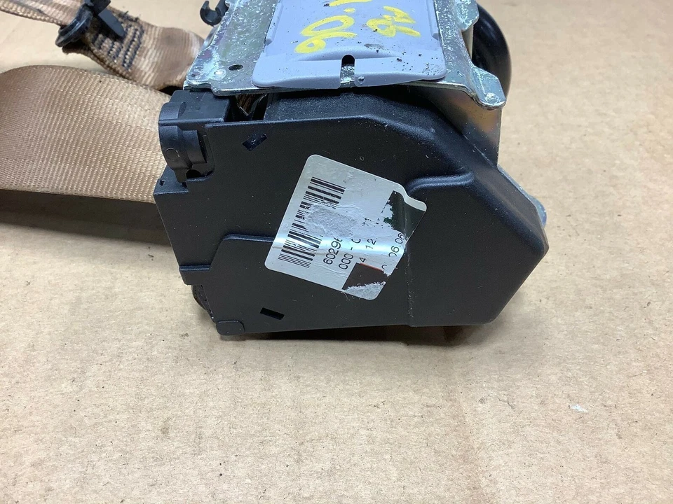 2006 AUDI A8 QUATTRO ЗАДНИЙ ВТОРОЙ РЯД ЦЕНТР СРЕДНИЙ РЕМЕНЬ БЕЗОПАСНОСТИ НАТЯЖИТЕЛЬ OEM + - Изображение 3 из 4