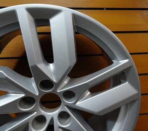 18” Audi Q5 OEM Wheel 2020-2022 Factory Rim Original 5 double spoke 59096 - Picture 2 of 9
