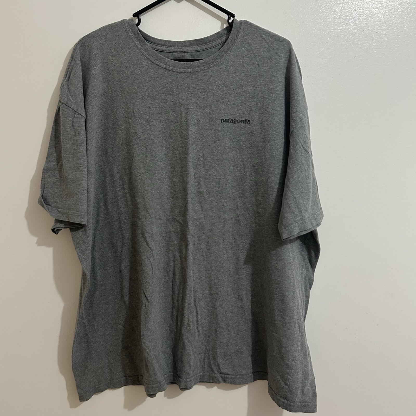 Patagonia T Shirt Mens 2XL Responsibili-Tee Gray Double Sided Graphic P-6 Logo