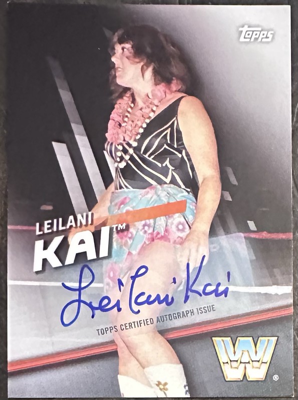 LEILANI KAI #1/199 HAND SIGNED 2016 WWE WRESTLING CARD!