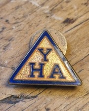 Vintage Brass & Enamel Youth Hostel Association Pin Badge