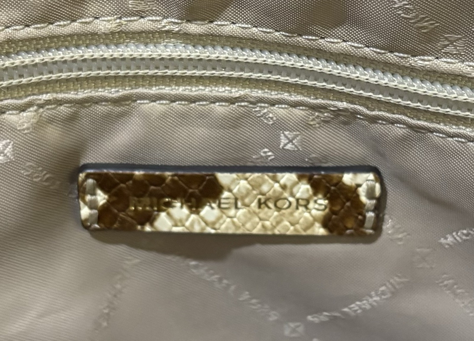 MICHAEL KORS LENOX PYTHON EMBOSSED LEATHER PURSE/… - image 5