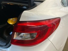 2016 Hyundai Sonata Right RH Tail Light Assembly VIN 2 5th Digit Quarter
