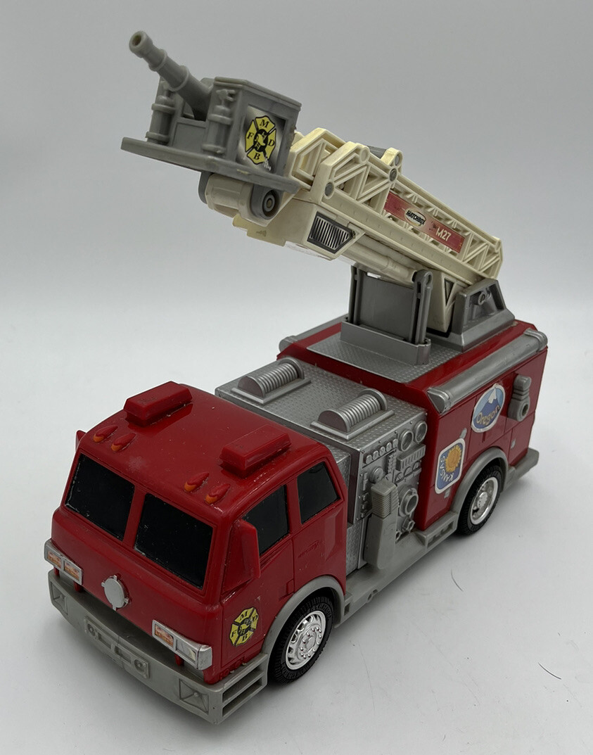 Matchbox M27 Hi-Rise Pumper Rescue Fire Truck Battery Operated Ladder  Works