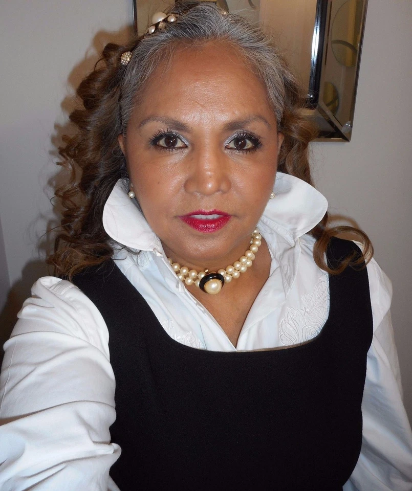 Diadema HAPACHICO LUPITA Vintage Años 80 Hecha a Mano Perlas de Piel Negra Estrás  Foto 2 de 4