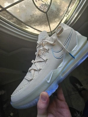 Nike LeBron 17 Low Easter | eBay