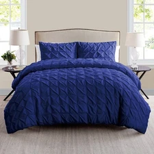 VCNY Home Madison Pintuck Queen Duvet Cover Set