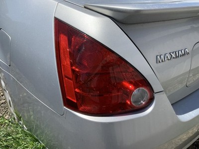 Driver Tail Light Quarter Panel Mounted OEM 04-08 MAXIMA 1351714