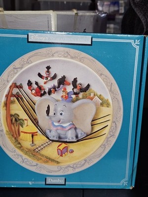 Disney Parks Animated Classics Dumbo 3D Collectors Plate 1941 