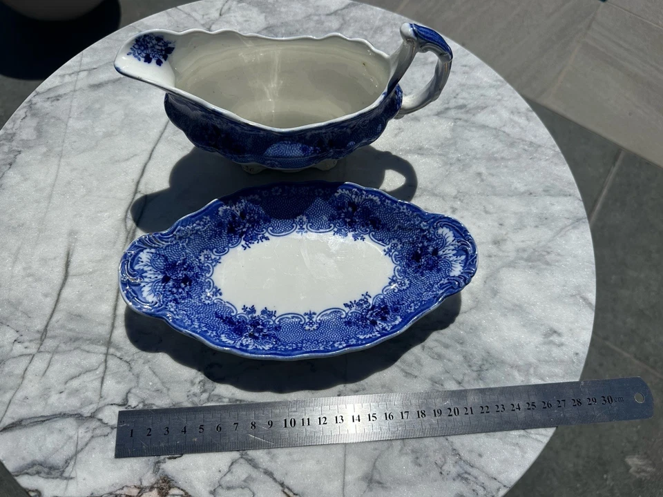 Beautiful Maddock & Sons Gravy Boat + Saucer Blue White Flow Transfer Ware308976 - image 4 of 4