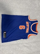 Nike New York Knicks Kristaps Porzingis #6 Swingman Jersey - White - Small 40