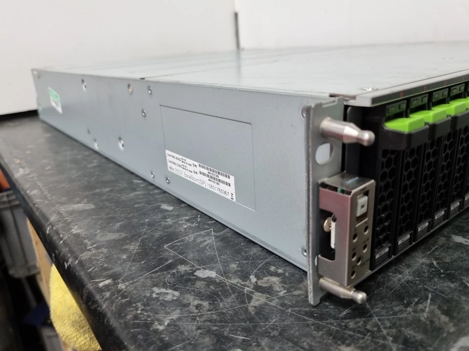 Fujitsu Eternus DX200 S3 24-Bay Disk Storage 2x CA07662-D121 16G FC Controller - Image 4 of 4