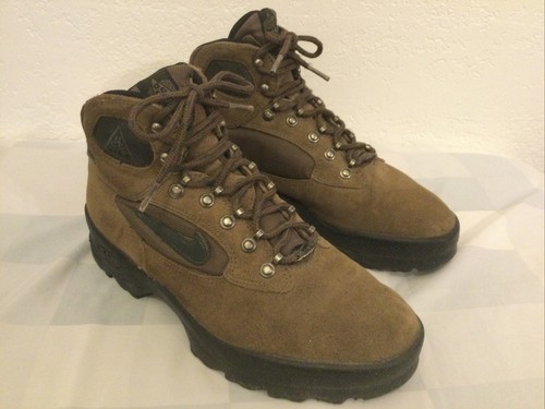 vintage nike acg hiking boots