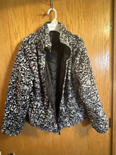 So Girls Jacket Size 16 Animal Print Reversible Black Jacket FullZip - Picture 3 of 6