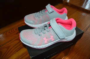 girls velcro tennis shoes