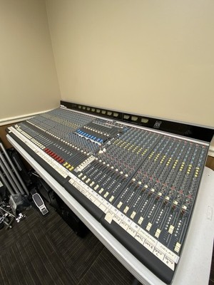 Allen & Heath GL4000 32 Channel Mixing Console