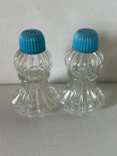 Vintage MCM Glass Salt & Pepper Shakers Ribbed RARE TURQUOISE Blue Lids Japan