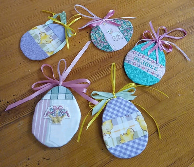 Vtg Set of 5 Handcrafted Oval Easter Egg Spring Decor Hanging Cross Stitch Craft