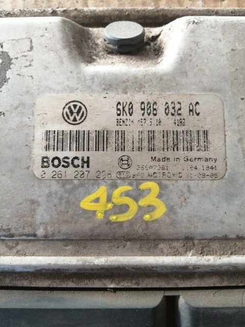 6K0906032AC CENTRALINA MOTORE SEAT IBIZA II 1.4 44 KW 0261207228 BOSCH ME7.5.1 - Immagine 2 di 3