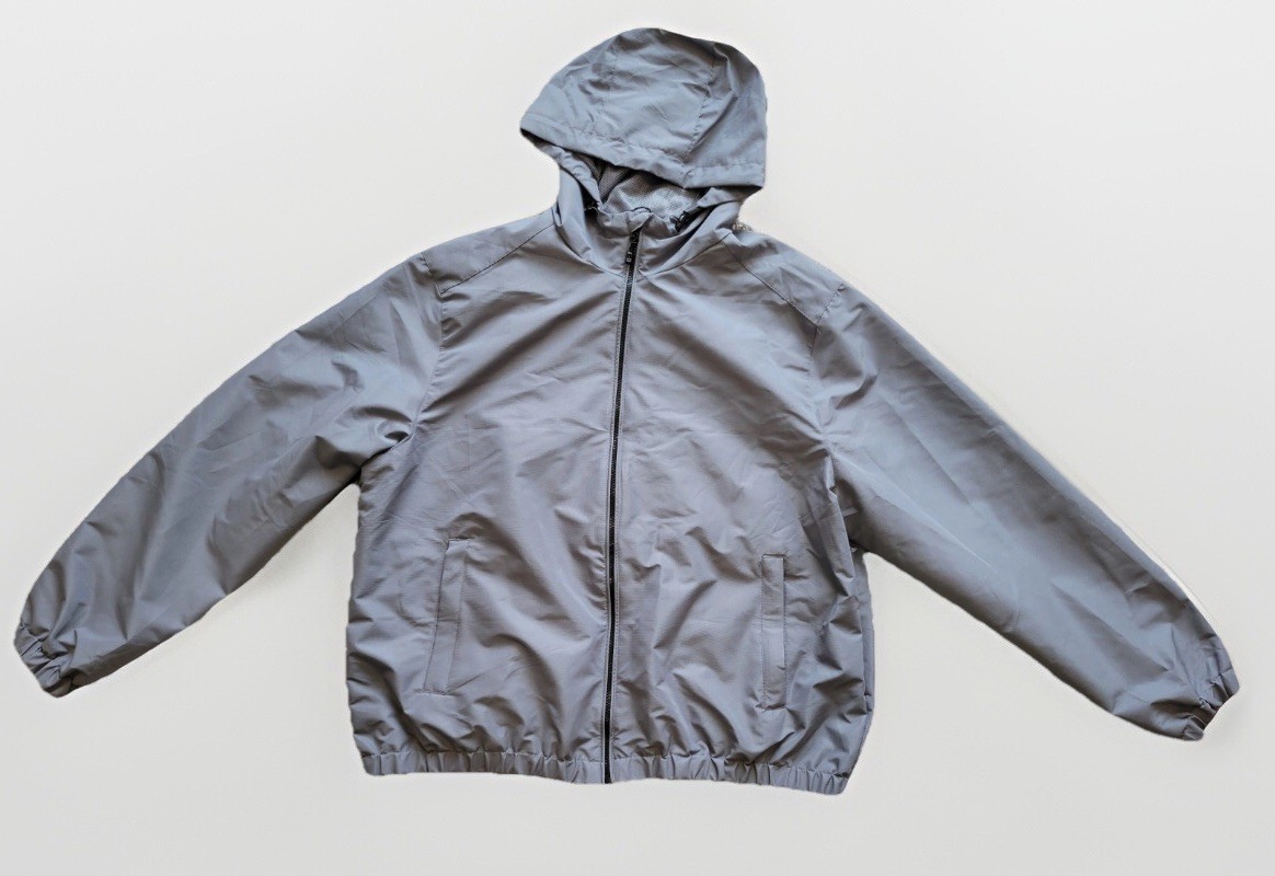 Ozark Trail gray windbreaker Jacket men's Size XL, Zip Pockets